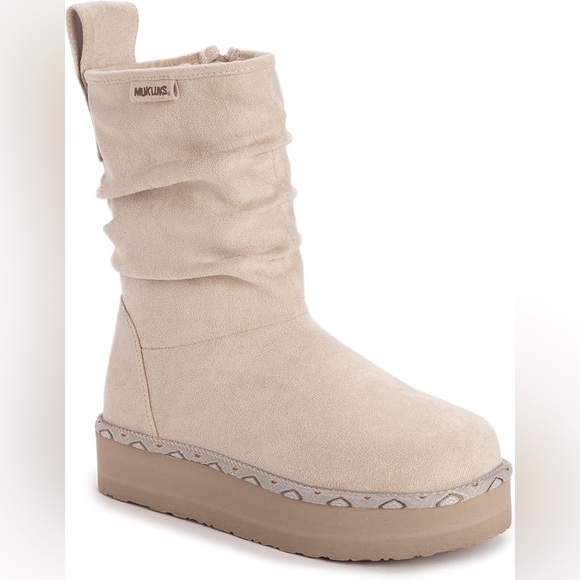 Muk Luks Shoes - ☃️MUKLUKS☃️SHEARLING BOOTIES